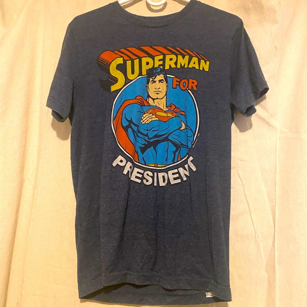 Men’s Gap Superman For President Tshirt Medium cotton blend blue, denim look.